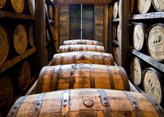 Dobre plony jęczmienia w Szkocji cieszą producentów whisky